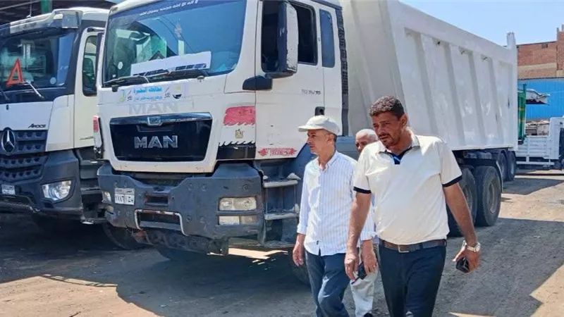 رئيس كفر الدوار يتفقد المعدات والسيارات للتأكد من جاهزيتها لخدمة المواطنين