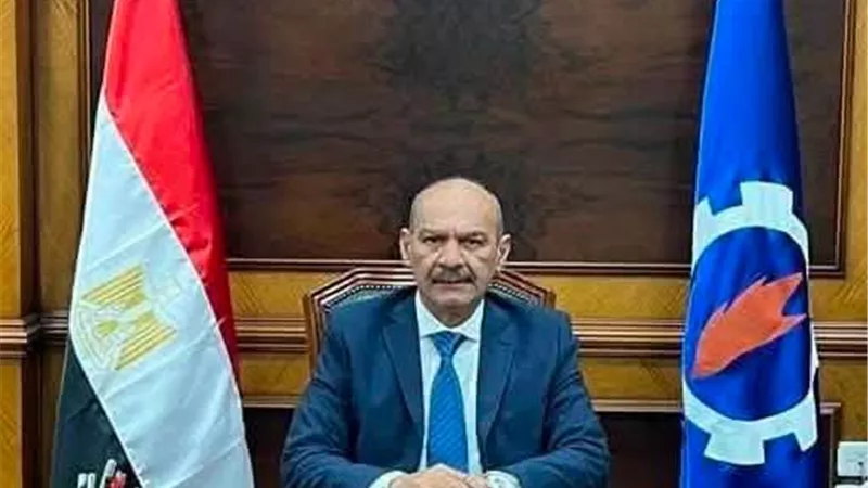 استجابة سريعة من محافظ السويس لتوفير مقر إضافي وباصين لاختبارات طلاب التطبيقية