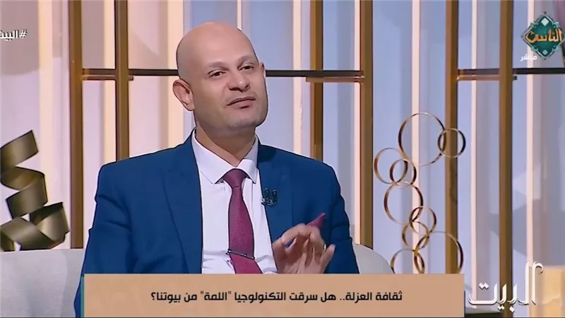عبد الفتاح علام يحذر: المصايف الحديثة تهدد «الذاكرة الاجتماعية» للأسرة