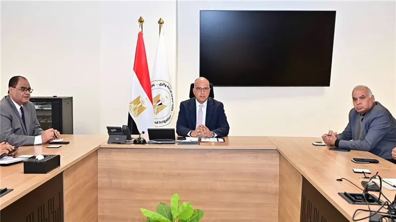 تطوير ضفاف النيل بضوابط فنية صارمة.. «الري» تحدد معايير إنشاء المماشي