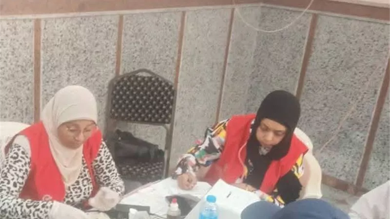 صحة السويس تواصل تقديم خدمات المبادرات الرئاسية بجمعية الموشا