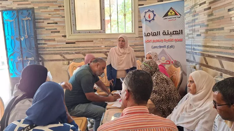 قافلة علاجية بمقر دار مناسبات أبو عارف لتقديم خدمات المبادرات الرئاسية لأهالي 