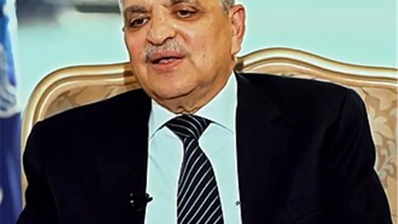 الجريدة الرسمية تنشر قرارات جمهورية بمد خدمة أسامة ربيع وتعيين قيادات جديدة