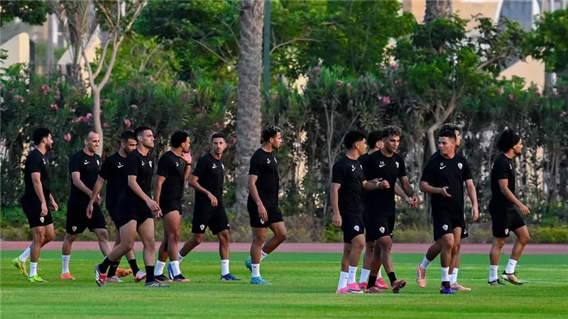 عبد الناصر محمد يشيد بروح لاعبي الزمالك في ختام معسكر العاصمة 