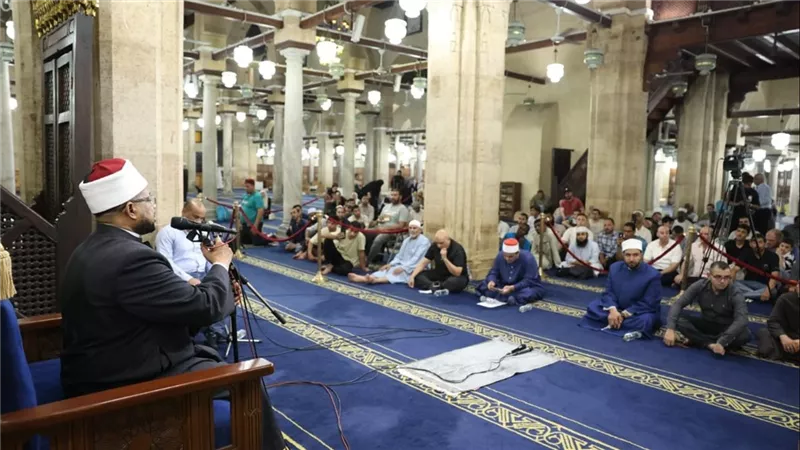 الأزهر يحتفل بذكرى المولد النبوي في الجامع الأزهر بحضور حاشد