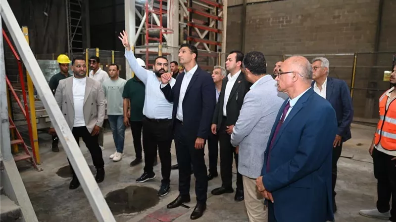 وزير الصناعة يتفقد مجمع e2 العلمين الصناعي ومشروعات مجموعة التنمية الصناعية