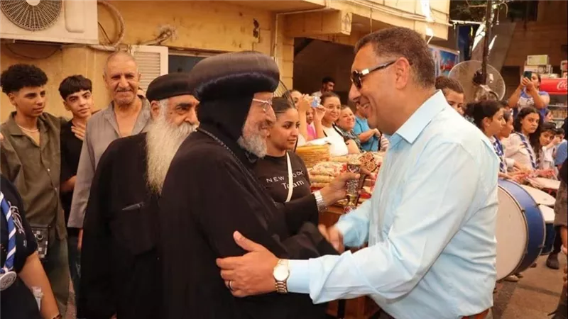 محافظ القليوبية يتفقد كنيسة العذراء ويؤكد: العائلة المقدسة جزء أصيل من تاريخنا