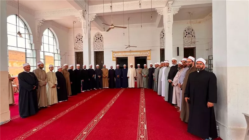 الأوقاف تُسيّر قافلة دعوية إلى مساجد حلوان والمعصرة و15 مايو بمشاركة 130إماماً