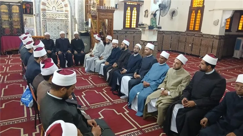 قوافل الأوقاف تواصل رسالتها في السويس وبورسعيد لترسيخ قيم الإحسان وحفظ كرامة