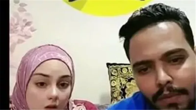 زوج يطلق زوجته على الهواء مباشرة خلال بث عبر تيك توك..