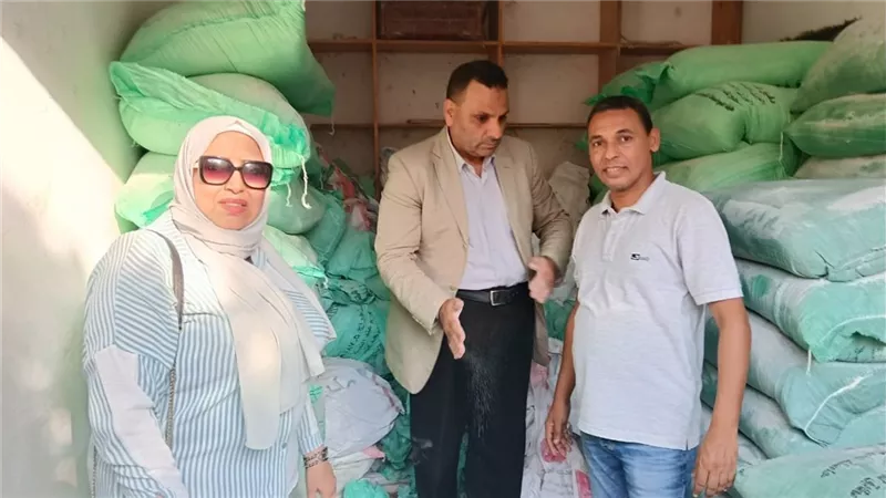 ضبط 4.25 طن دقيق بلدي مدعم داخل مخبز مخالف خلال حملات تموينية بالإسكندرية
