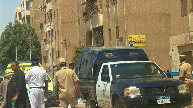 جريمة سوهاج.. شاب ينهي حياة زوجته وشابين بسلاح أبيض في مساكن الشوش