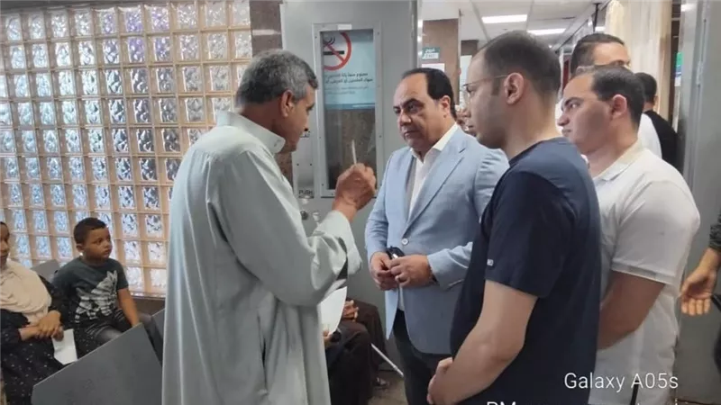 جولة تفقدية لنائب مدير الرعاية الصحية بالإسماعيلية بمستشفى القصاصين التخصصي | تفاصيل
