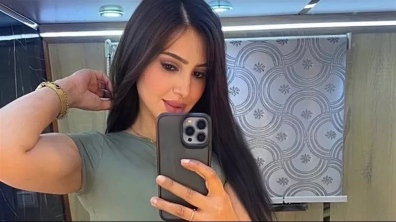 إيمان كامل : التعليقات السلبية بتسببلي اكتئاب نفسي وبقعد لوحدي ومبكلمش حد |خاص