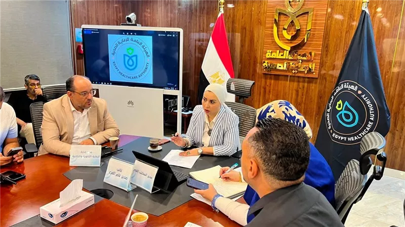 هيئة الرعاية الصحية ببورسعيد تتابع انتظام العمل عن بعد وتعزيز كفاءة الموارد