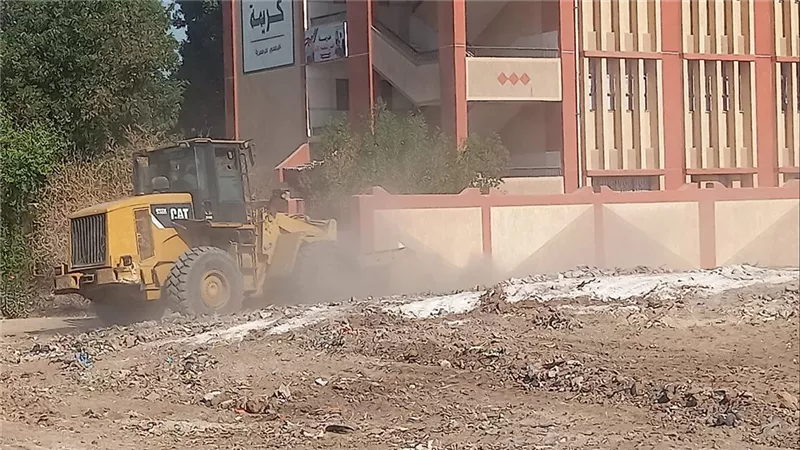 بمشاركة مجتمعية.. رفع 30 طن مخلفات للحفاظ على البيئة بالوقف