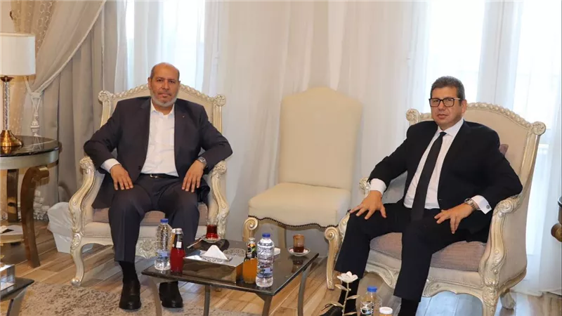 رئيس المخابرات العامة الوزير حسن رشاد يستقبل وفد حركة حماس برئاسة خليل الحية