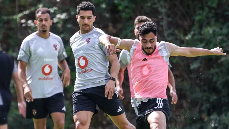قبل صدام برشلونة.. الأهلي يواصل تدريباته في معسكر إسبانيا