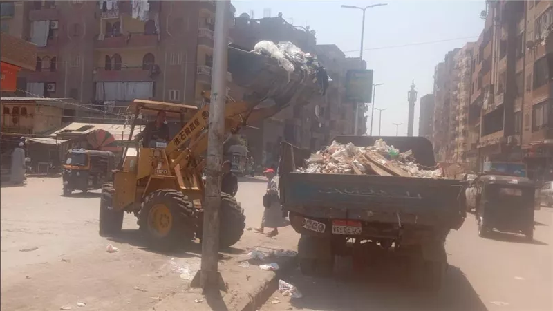 إخلاء مخازن فرز مخلفات خطرة ومراجعة تراخيص الجمالونات بالجيزة