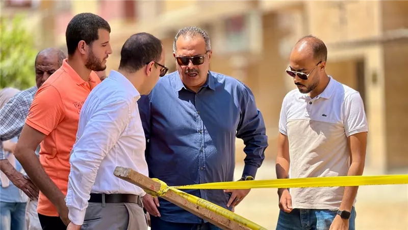 نائب محافظ الإسماعيلية يتابع ميدانيًا أعمال تطوير منظومة الصرف الصحي 