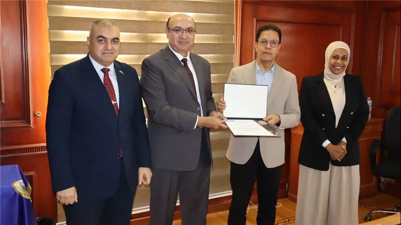 رئيس جامعة بنها يترأس اللجنة العليا لاعتماد المدربين بالمركز القومي للتدريب 