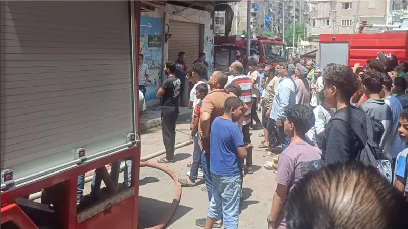السيطرة على حريق اندلع داخل غرفة الأسانسير بأحد العقارات في الإسكندرية
