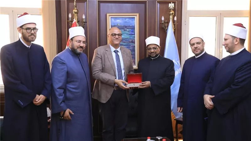 أمين البحوث الإسلاميَّةيلتقي محافظ الإسكندريَّة لبحث دعم جهود الوعي والدعوة