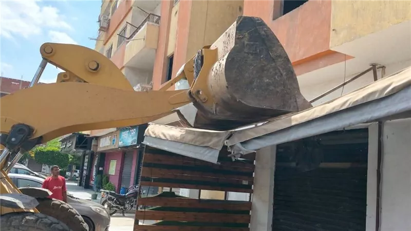 محافظة الإسماعيلية تواصل حملاتها المكبرة لرفع الإشغالات | تفاصيل