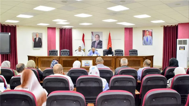 تعليم بورسعيد يبحث الاستعداد للعام الدراسي الجديد مع التوجيهات الفنية | تفاصيل