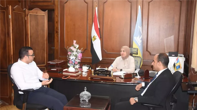 نائب محافظ الإسكندرية تبحث مع 