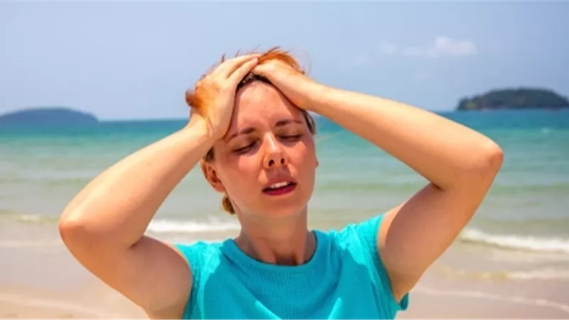 قبل فقدان الوعي.. 7 علامات تكشف الإصابة بضربة الشمس
