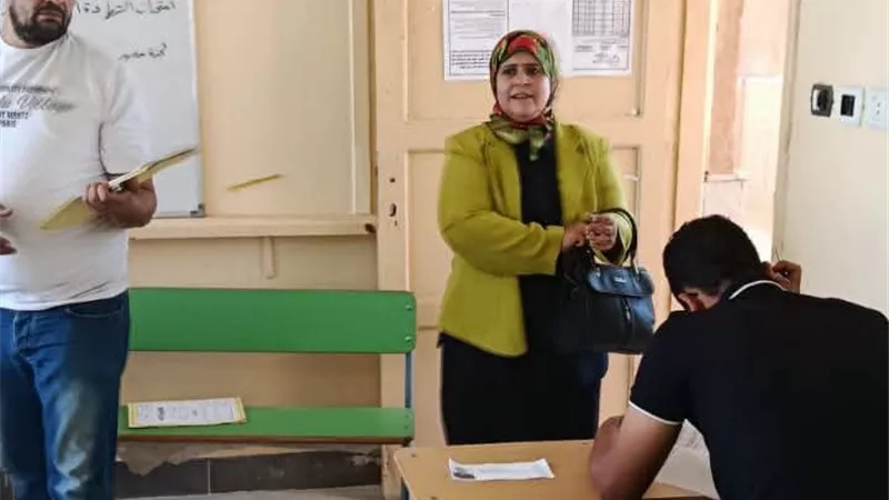الوكيل الثقافي للسويس الأزهرية تتابع انطلاق امتحانات الدور الثاني للثانوية 