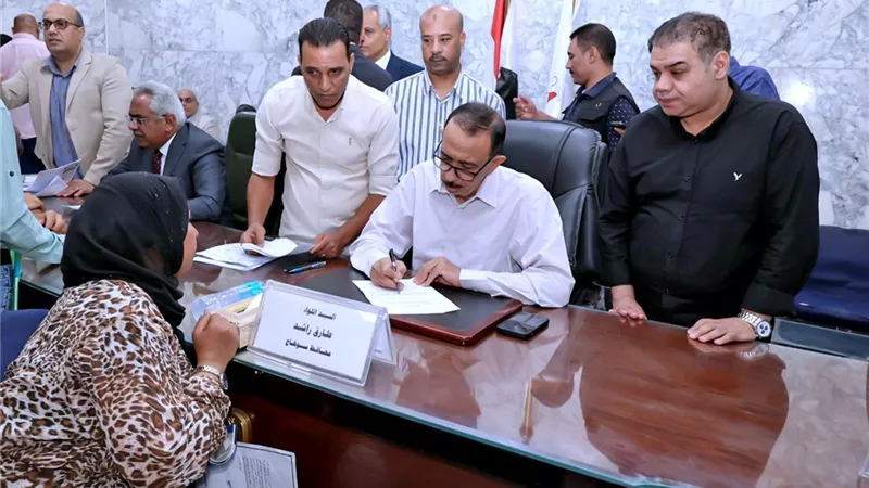 محافظ سوهاج يعقد اللقاء الجماهيري ويوجه بسرعة الاستجابة لمطالب المواطنين