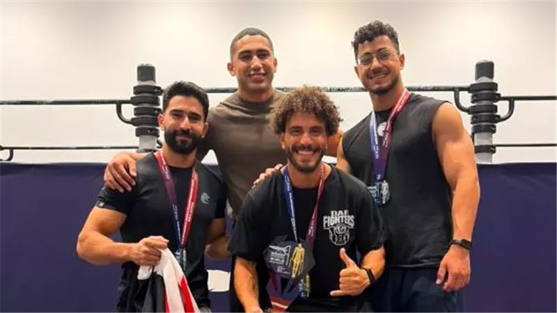 وزير الشباب والرياضة يهنئ بعثة مصر بعد التربع على عرش العالم للكالستنكس