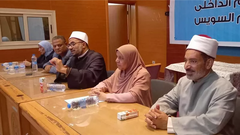 تنظيم يوم تدريبي بالمجمع الإعلامي بالسويس لتعزيز جهود محو الأمية وتوسيع الفصول