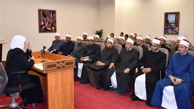«مساعد وزير الأوقاف» تعقد اجتماعاً لتطوير العمل الدعوي والإداري