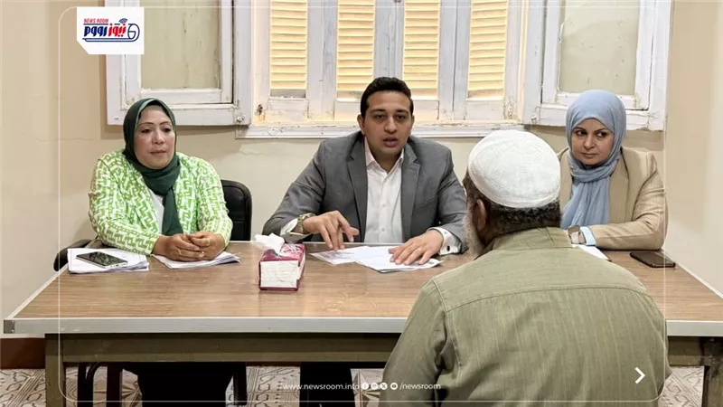 نائب محافظ الفيوم يعقد لقاء لخدمة المواطنين بقرية 