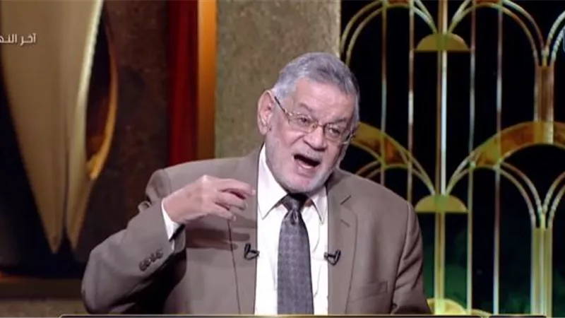 «حرب نفسية ممنهجة ضد مصر».. ثروت الخرباوي يكشف ما يحدث خلف الكواليس