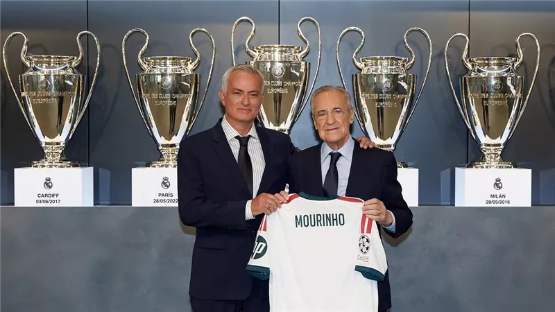 ريال مدريد يقدم مدربه الجديد جوزيه مورينيو في أجواء هادئة