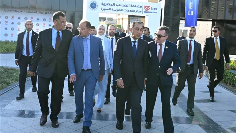 افتتاح مركز الخدمات الضريبية المميزة بالعلمين وإطلاق تطبيق «التصرفات العقارية»