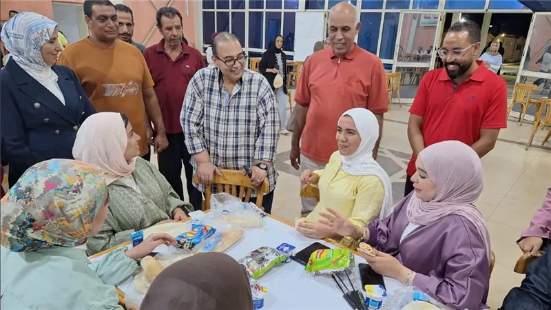 رئيس جامعة كفر الشيخ يتفقد المعسكر الطلابي ببلطيم: أبناؤنا الطلاب أمانة| صور