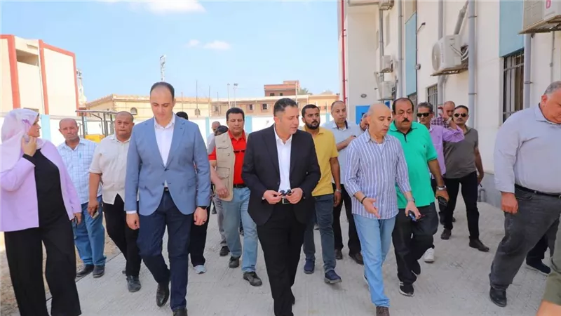محافظ دمياط يتفقد مشروعات حياة كريمة بكفر سعد ويتابع نسب التنفيذ اليوم