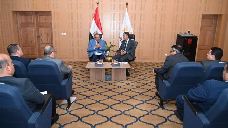 وزير التموين يبحث مع الاتحاد العام للغرف التجارية تطوير منظومة السلع التموينية