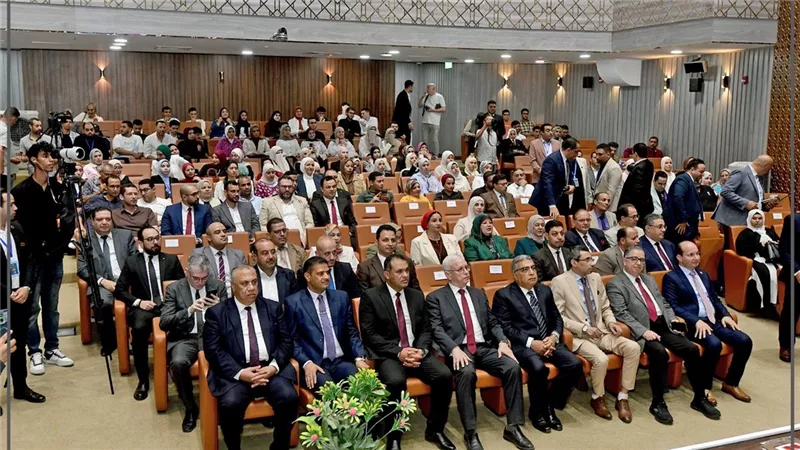 محافظ الدقهلية يشهد الملتقى الأول للصناعة والإبداع بجامعة المنصورة الاهلية