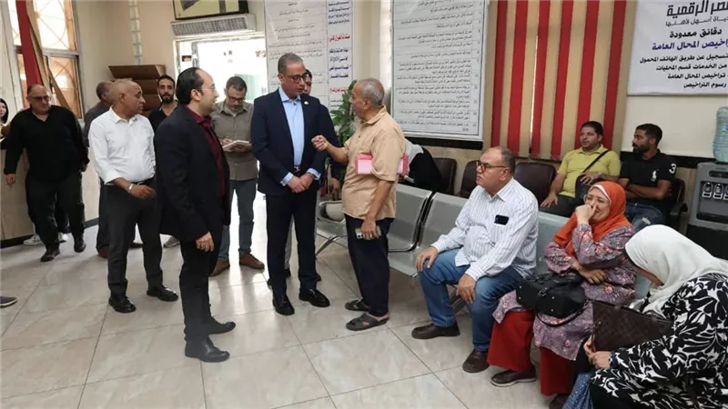 محافظ الجيزة يتابع انتظام العمل بالمركز التكنولوجي بحي جنوب الجيزة 
