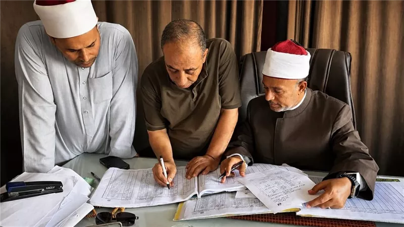 مرور مفاجئ لمدير أوقاف الإسماعيلية على إدارة القنطرة شرق وعدد من مساجدها