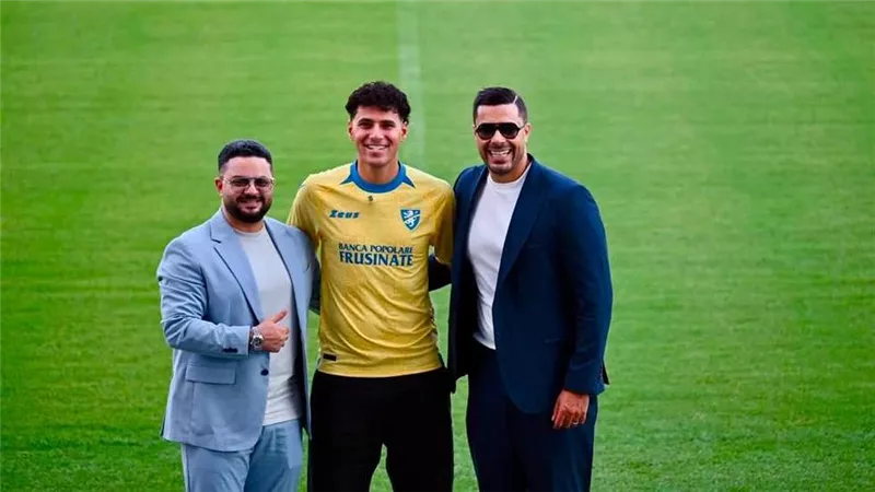 عمر فايد ينتقل رسميا إلى فروزينوني الإيطالي.. موهبة مصرية جديدة في الكالتشيو