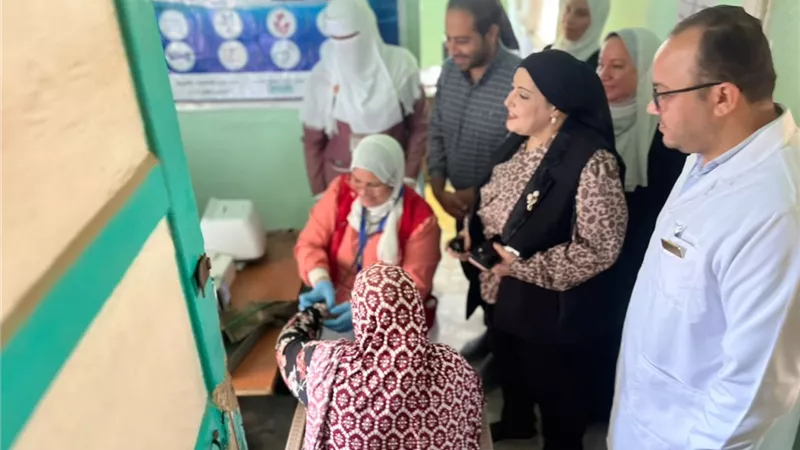 وكيلة صحة الغربية تتفقد مستشفى قطور وتوجه بتوفير أجهزة غسيل كلوي إضافية