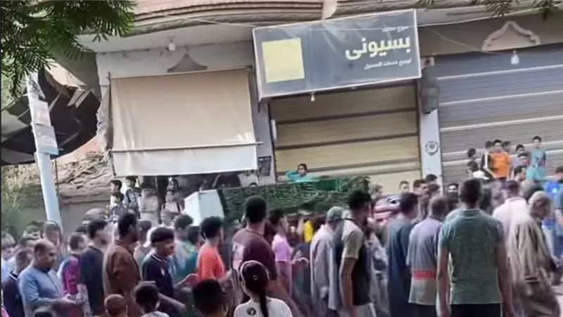 تشييع جثمان عريس قرية السفاينة بطوخ بعد وفاته