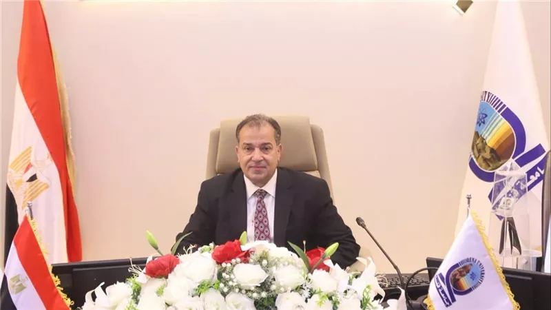معامل التنسيق بجامعة قنا تستقبل طلاب تقليل الاغتراب